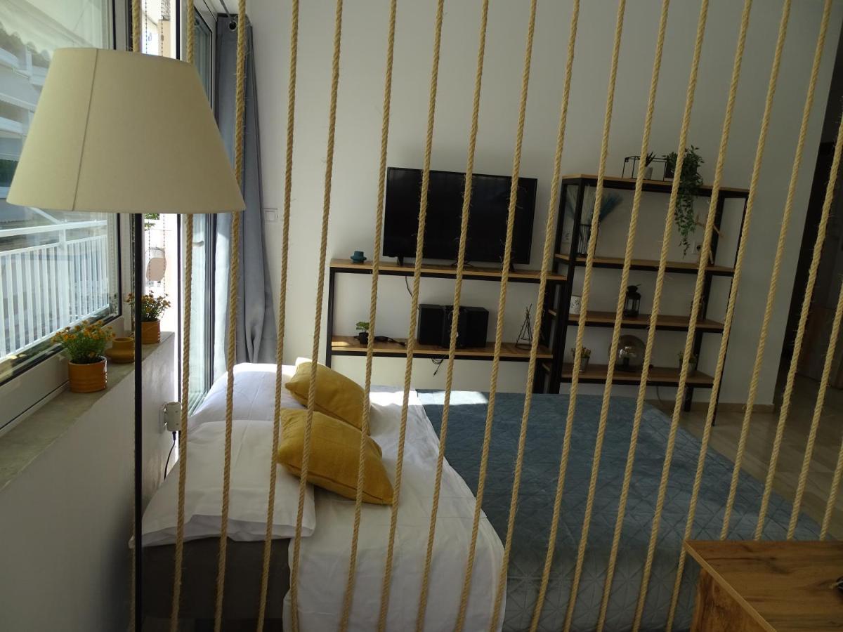 Zeus Bright & New Apartment - 25' Walk To The Acropolis Atina Dış mekan fotoğraf